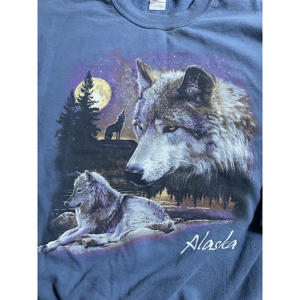 VNTG Y2K Alaska Wolves Nature Howling Graphic Print Crewneck Sweater Large Blue
